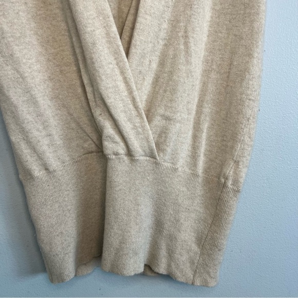 Banana Republic cashmere wool blend Sleeveless Sweater Wrap Sz M Beige Casual - Picture 2 of 9